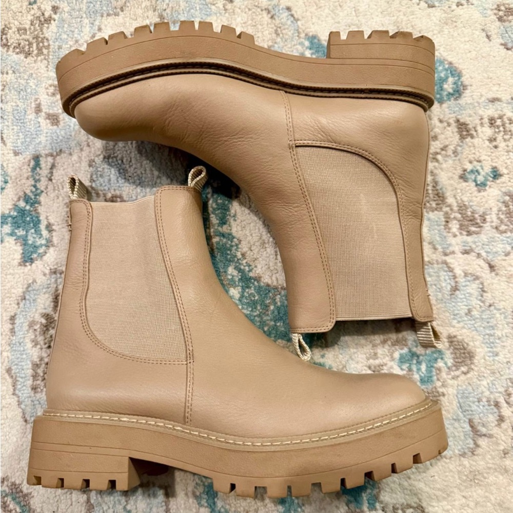 Sam Edelman Laguna tan Chelsea boots